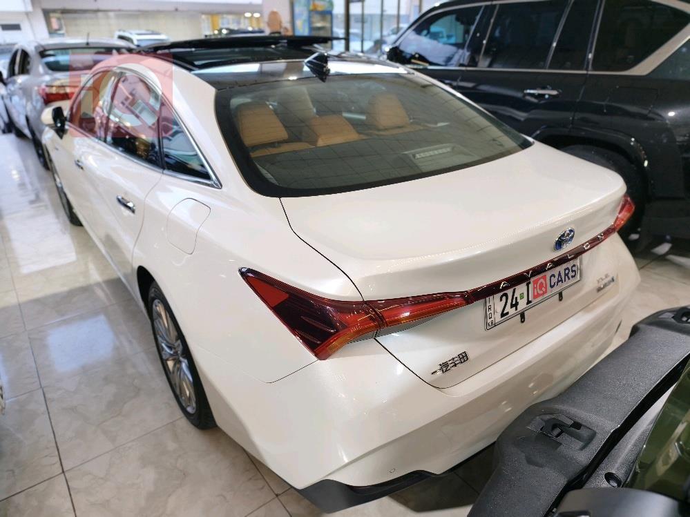 تويوتا أفالون